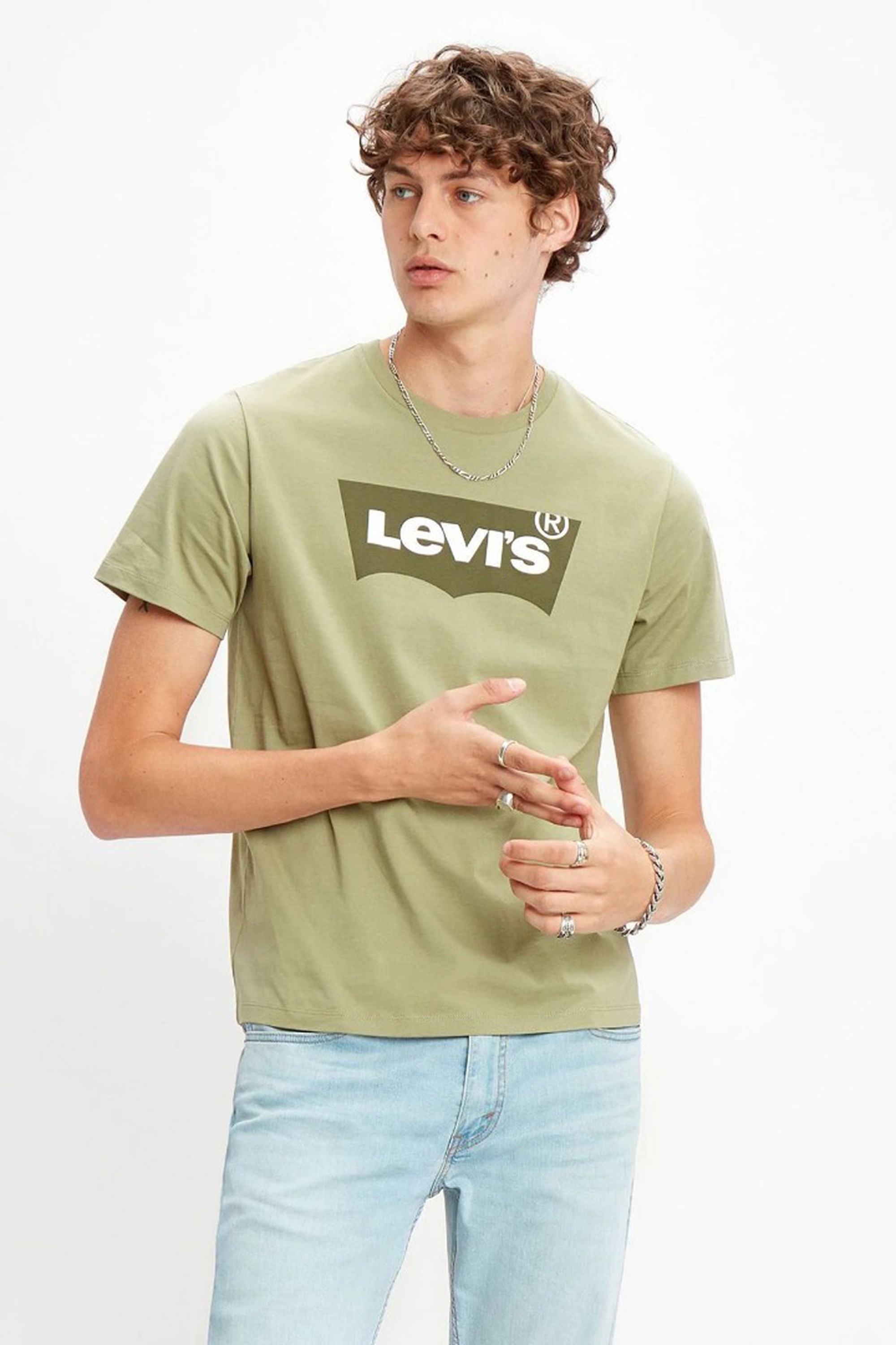 Купить футболку levis. Футболка Levis мужская хаки. Левис футболки Левис. Майка левайс мужские. Футболка левайс зеленая.